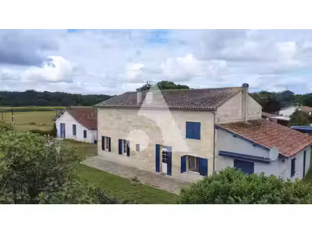 ensemble immobilier coutras 176 m²