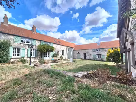 maison de campagne avec dépendance habitable et grand atelier
