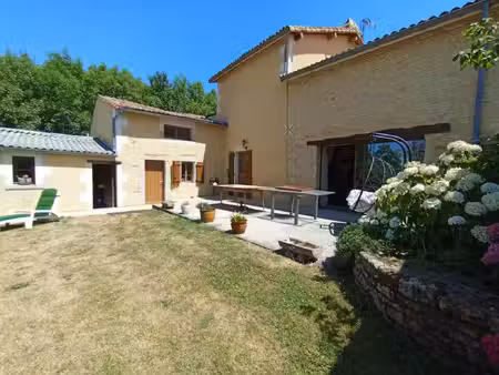 maison à vendre saivres 6 pièce(s) 195m2 169 000€