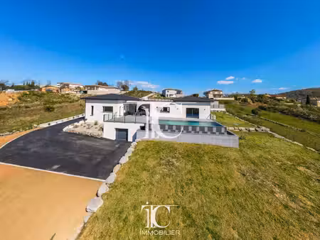 villa 2024 avec piscine miroir a debordement * 3 chambres * salle de sport * prestations..