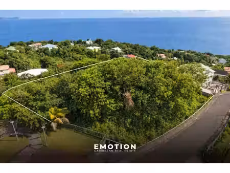 terrain de 2 220 m2 avec vue mer à 180 -