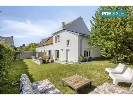 instapklare  recent gerenoveerde gezinswoning op toplocatie in beigem
