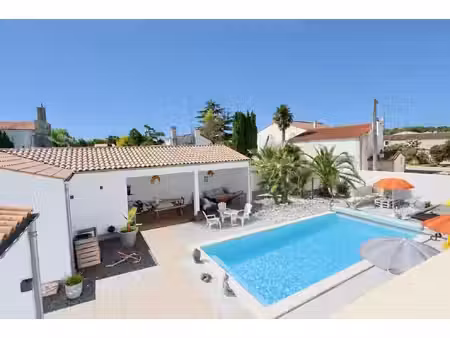 centre ville - villa d'exception offrant intimité  volumes & prestations