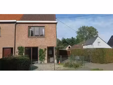 maison à louer à evergem pour € 850 avec 2 chambres à coucher