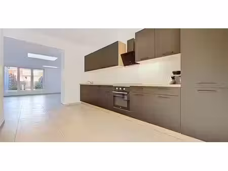 maison à louer à mouscron pour € 890 avec 3 chambres à coucher