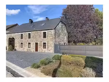 maison à louer avec terrasse et jardin   lavacherie (vbe69739)