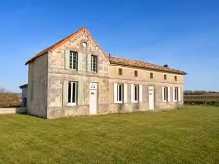 vente maison à mirambeau (17150) : à vendre / 213m² mirambeau