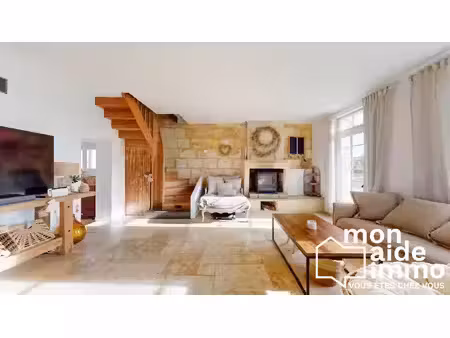 maison en pierre t6 de 165 m² entièrement rénovée