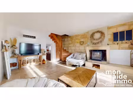 maison en pierre t6 de 165 m² entièrement rénovée