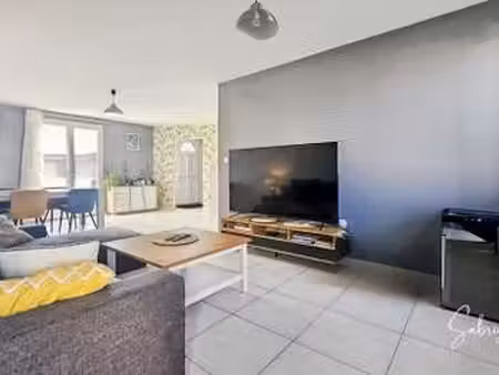vente maison à la rochelle (17000) : à vendre / 100m² la rochelle
