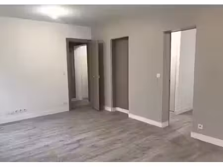 location appartement 2 pièces 45 m² à levallois-perret (92300)  1 350 €