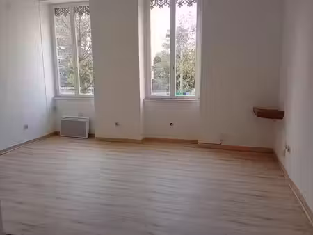 location appartement 2 pièces 34 m² à lyon 3ème (69003)  745 €