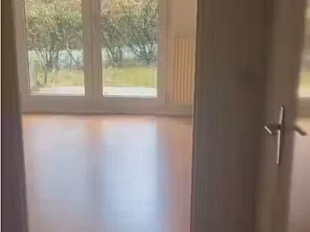 location appartement 1 pièce 27 m² à évry-courcouronnes (91000)  888 €