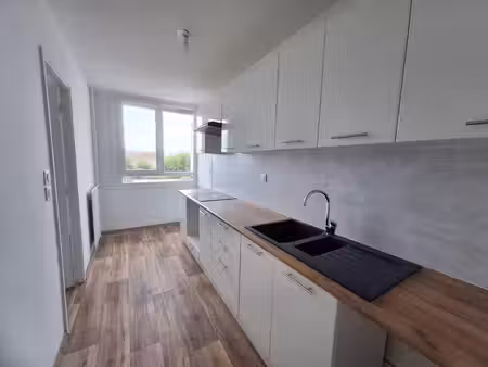 trappes centre – appartement t2 rénové avec balcon – proche gare