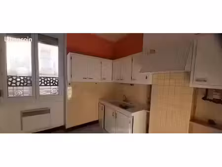 location appartement 3 pièces 56 m² à lyon 7ème (69007)  892 €