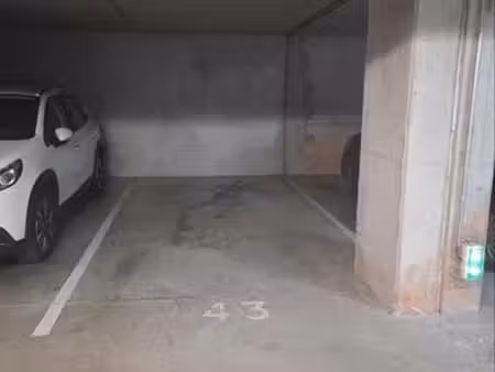 loue box de garage
