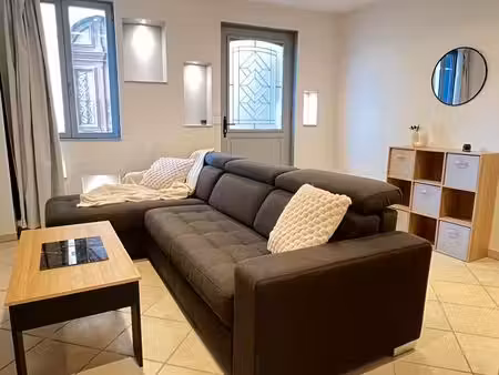 t2 meublé 40m² rdc – clé en main – entièrement équipé – lumineux – entrée individuelle – c