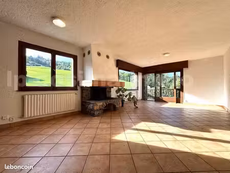 appartement 3 pièces 82 m²