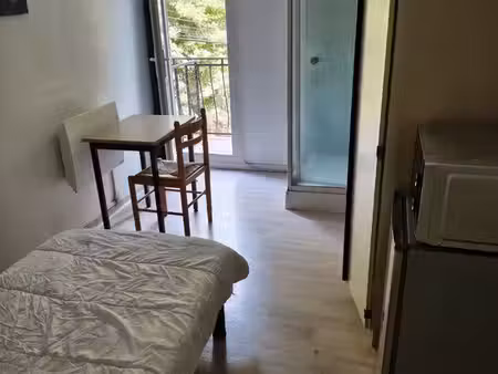 chambre meublé