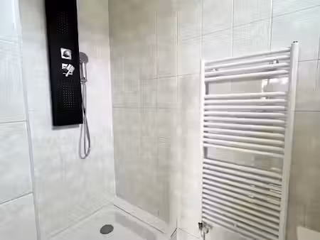 location appartement 2 pièces 33 m² à courbevoie (92400)  1 073 €