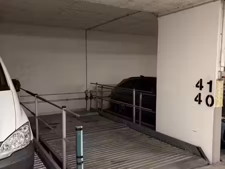 place de parking - la motte picquet / commerce / mademoiselle paris 75017