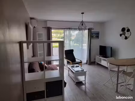 loue studio étudiant 28m2 avec balcon. montpellier