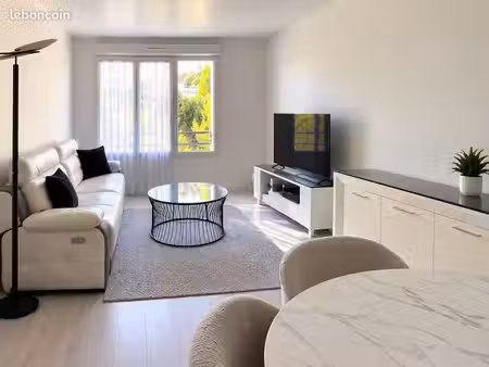 appartement f3 avec 2 parkings