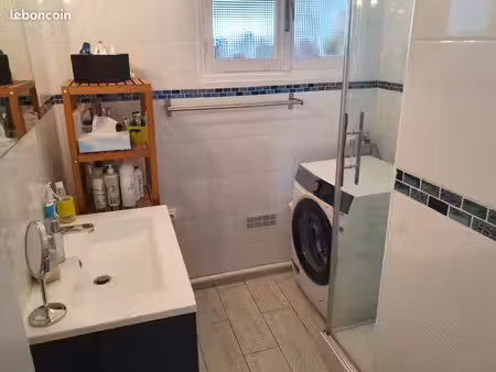 location - t3 - 1190e toute charge comprise