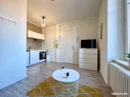 t1 20m2 meuble