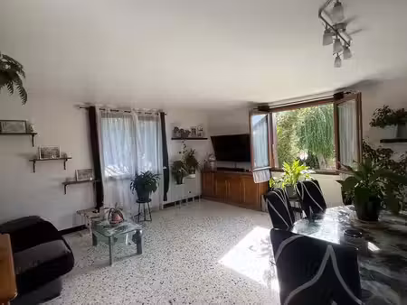 maison a louery