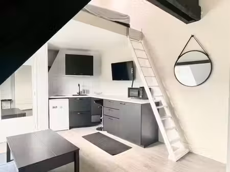 charmant studio avec mezzanine – saint-cyr-l’école - 795 cc