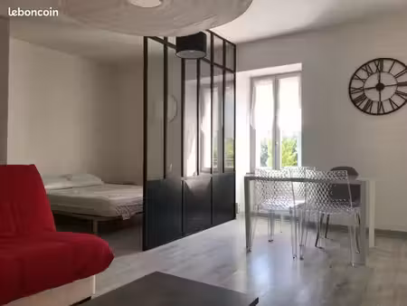 appartement t1 bis / 32 m² – vannes – lumineux et rénové