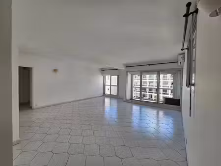 grand f3 à saint-denis