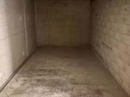 location garage 13 m² à lyon 8 (69008)