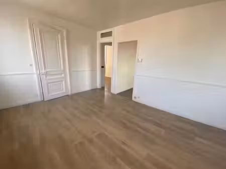 location appartement 2 pièces 72.96 m² à calais (62100)  590 €