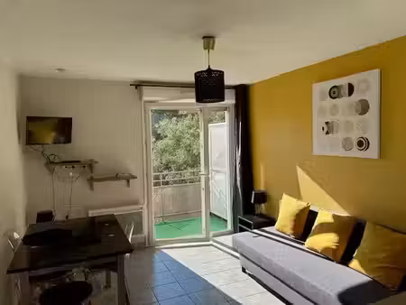 location meublée appartement 1 pièce 20.5 m² à le pontet (84130)  475 €