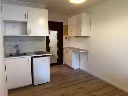 location appartement 1 pièce 14 m² à marseille 9ème (13009)  465 €