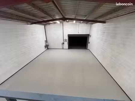 dépot à louer