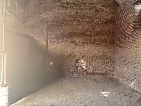 box 42m2 à louer pour hivernage