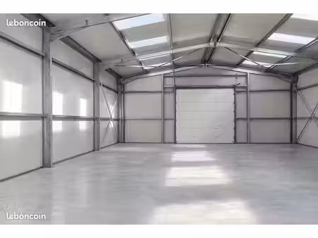 local professionnel neuf – 150 m² – isolé – zone artisanale – proche a85 – charges compris