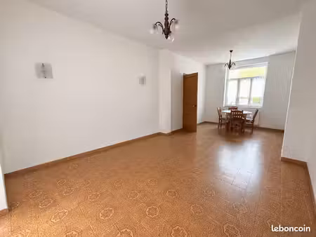 maison 7 pièces 100 m²