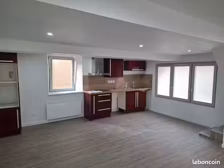 maison a louer launois sur vence 650