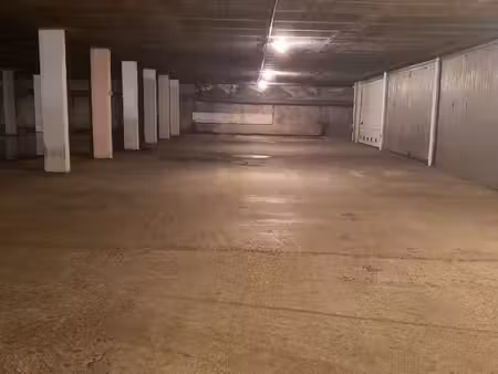 location place de parking