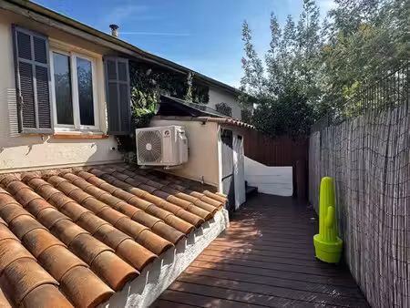 haut de villa 3 pièces 64 m2 + jardin + garage - le cannet