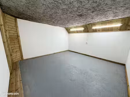 local de stockage 38 m² à louer – le cannet (06110)