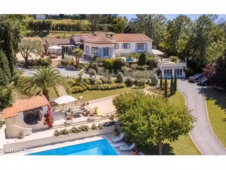 bastide d’exception 300 m² – piscine – terrain 5 000 m² – roquefort-les-pins