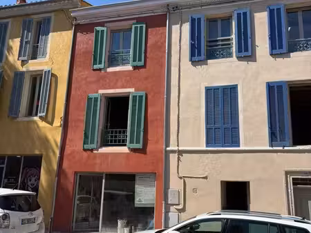 t1 atypique de 46 m² avec mezzanine à aménager