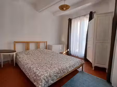 appartement t2 meublé à louer 35 m²  marignane centre-ville loyer : 680 / mois