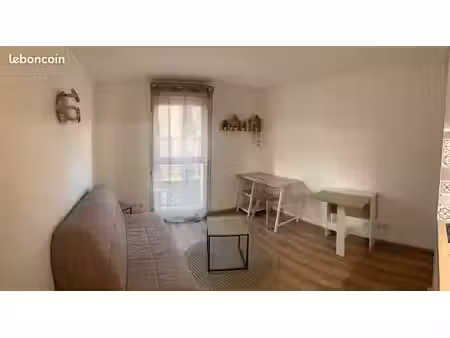 studio meublé 20 m² – ascenseur – dpe c – la plaine / timone – 590 cc