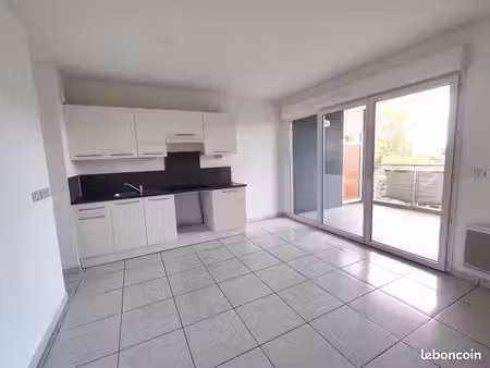 appartement t2 avec parking privé